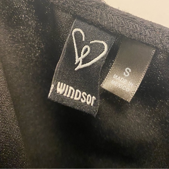 Black Bodysuit 🖤 - Picture 8 of 8